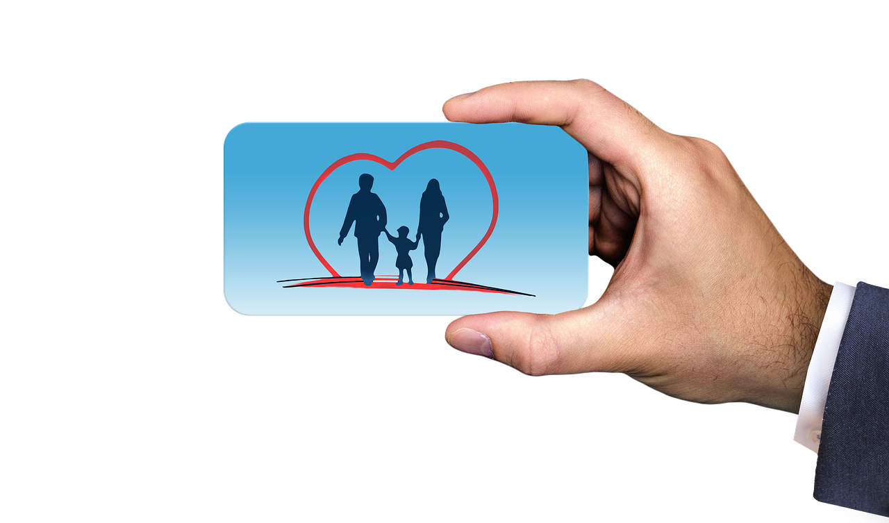 会社員が団体保険に入るべきかのメリットとデメリットは？