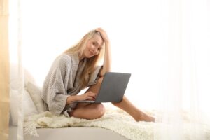 50代からの介護保険はいつから加入すべきか？