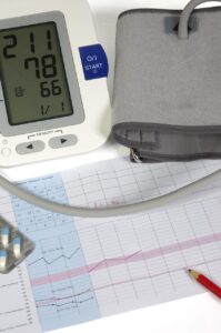 50代の保険加入における血圧が高い影響とは？